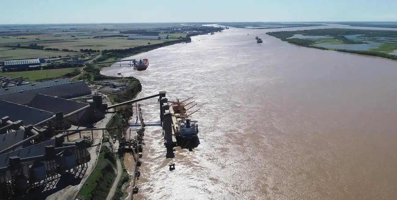 Dietrich habló sobre el costo del peaje a la hidrovía, si se consolida el proceso licitatorio por dragado y balizamiento de la vía navegable troncal del Paraná.