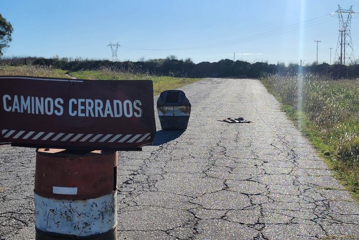 La calle Fangio seguirá cerrada hasta que Nación haga una rotonda o puente