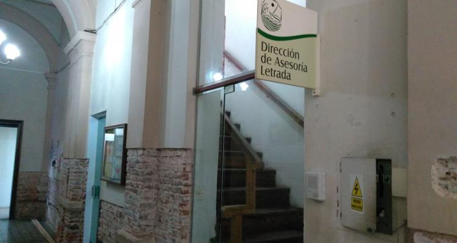Robo en el Hospital: Notificaron a Lucas Carrazán de su despido