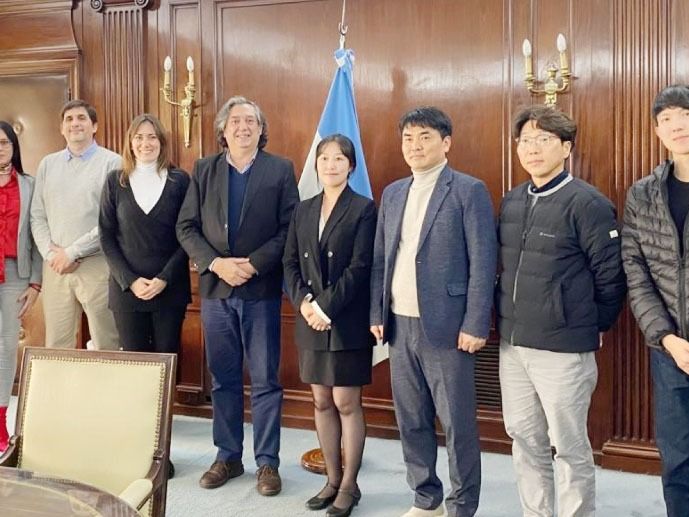 Ambiente de la Nación y representantes de Corea analizan iniciativas de intercambio en restauración ecológica