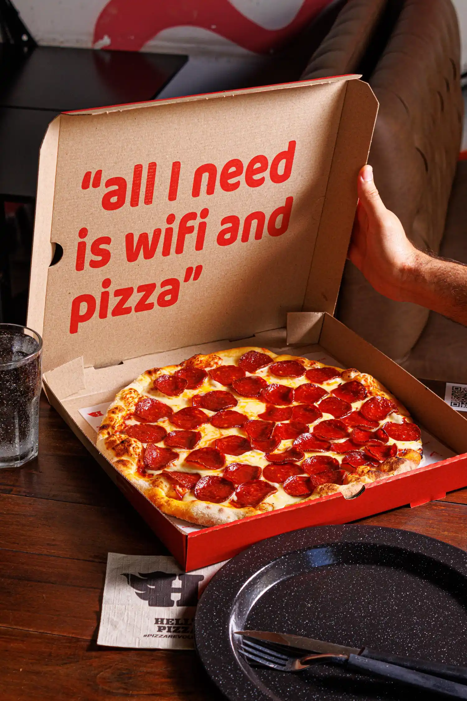 Sus pizzas son al estilo "New York", con un tamaño más grande y menos piso