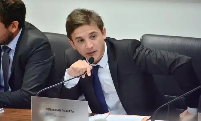 Proponen crear un Natatorio Terapéutico público