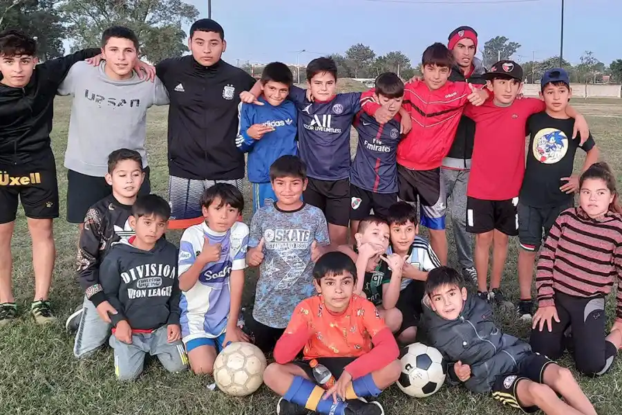 VIDEO | Escuelita de Fútbol de barrio Barranquitas: "La idea es siempre sacar a los chicos de la calle, que ellos tengan una contención"