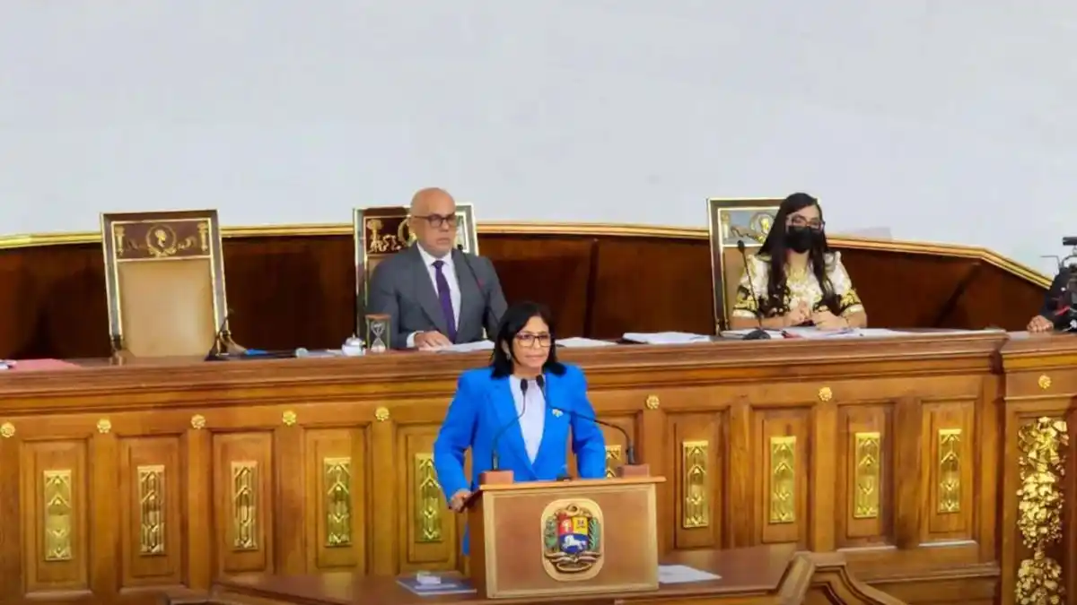 Delcy Rodríguez presentó el presupuesto de la nación para 2023 : Bs 170.703.832.051