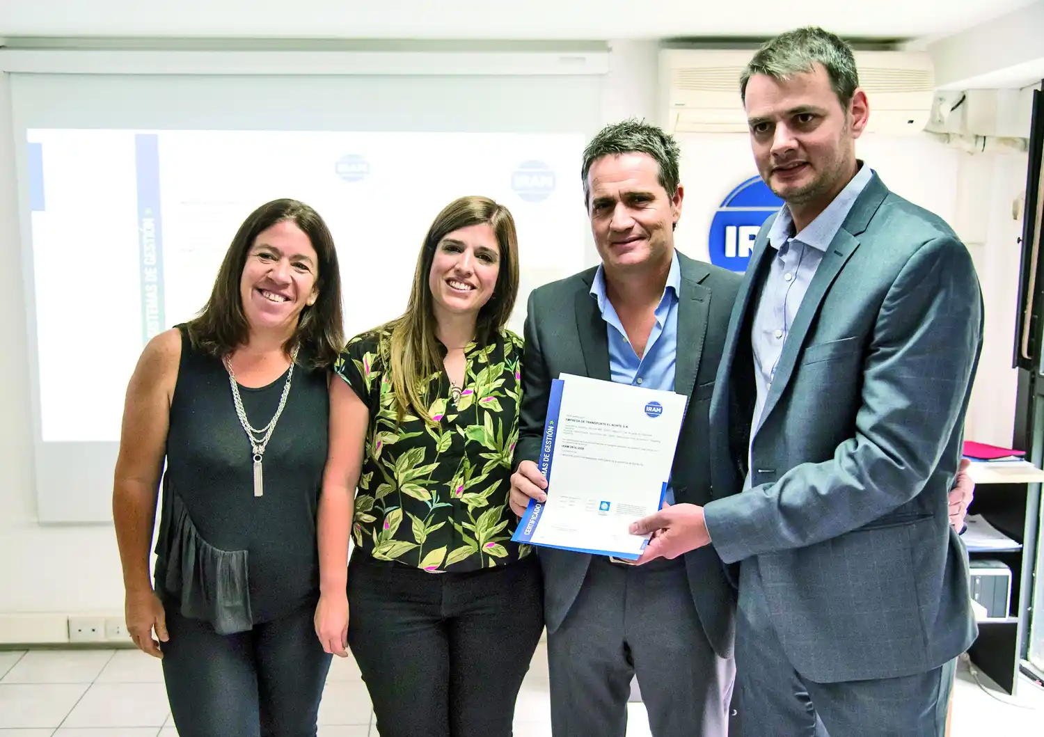 Empresas santafesinas de transporte de pasajeros recibieron certificación IRAM