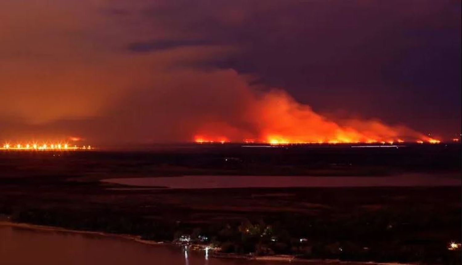 Denuncian que los incendios en el Delta entrerriano "son eminentemente intencionales"