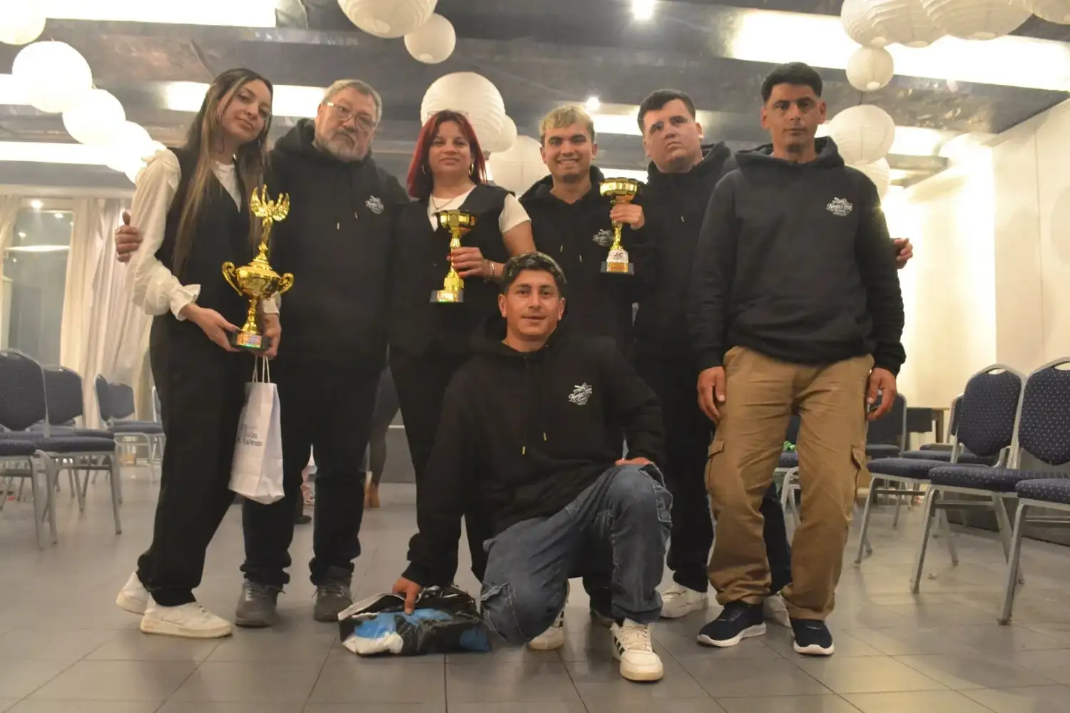 Entre tijeras, sueños y copas: el orgullo de Joselo Terr por sus alumnos