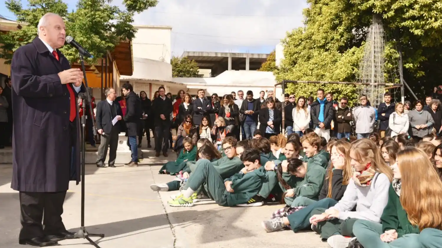 Lifschitz visitó instituciones de Venado Tuerto