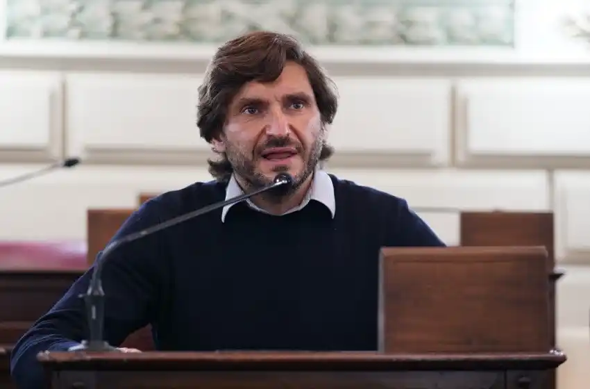 Pullaro aseguró que en la provincia “no hay empleo genuino, no hay obra pública y la acción social se desarmó”