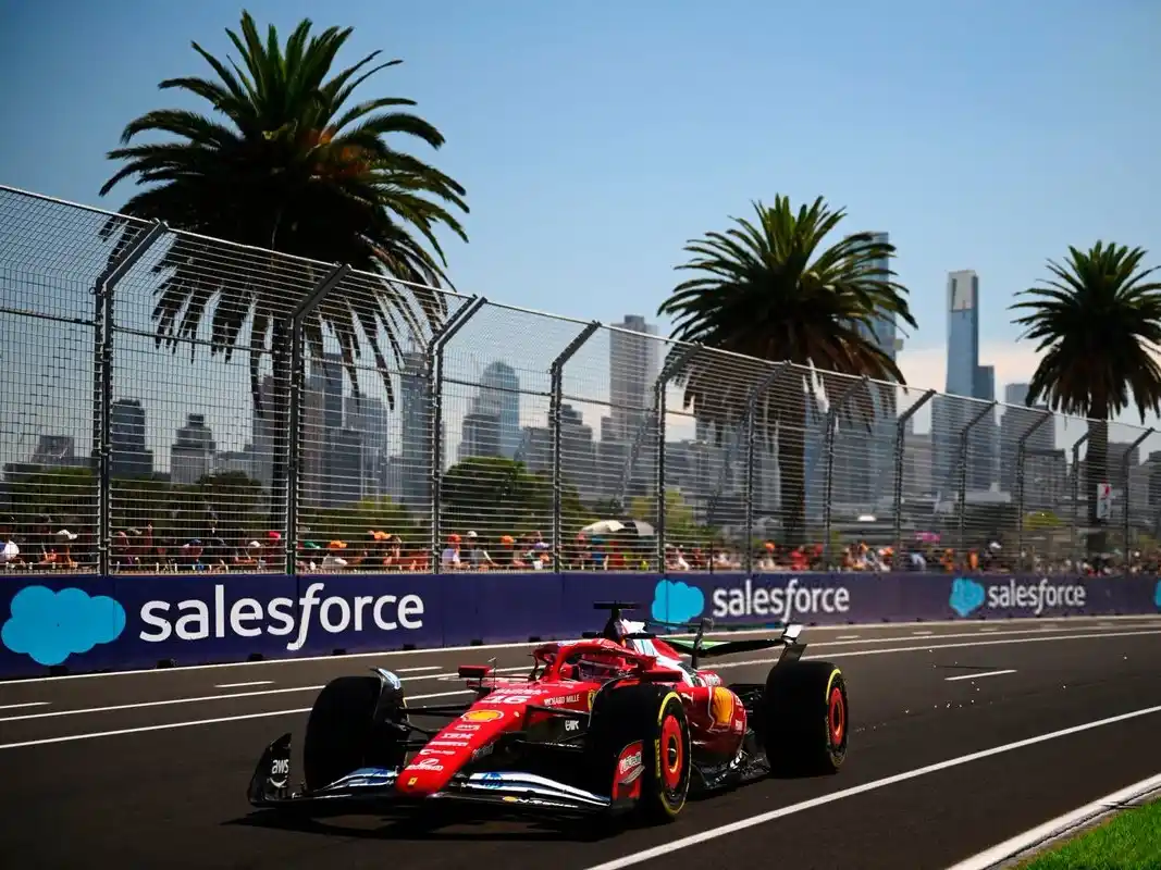 Leclerc puso adelante a la Ferrari en Australia.