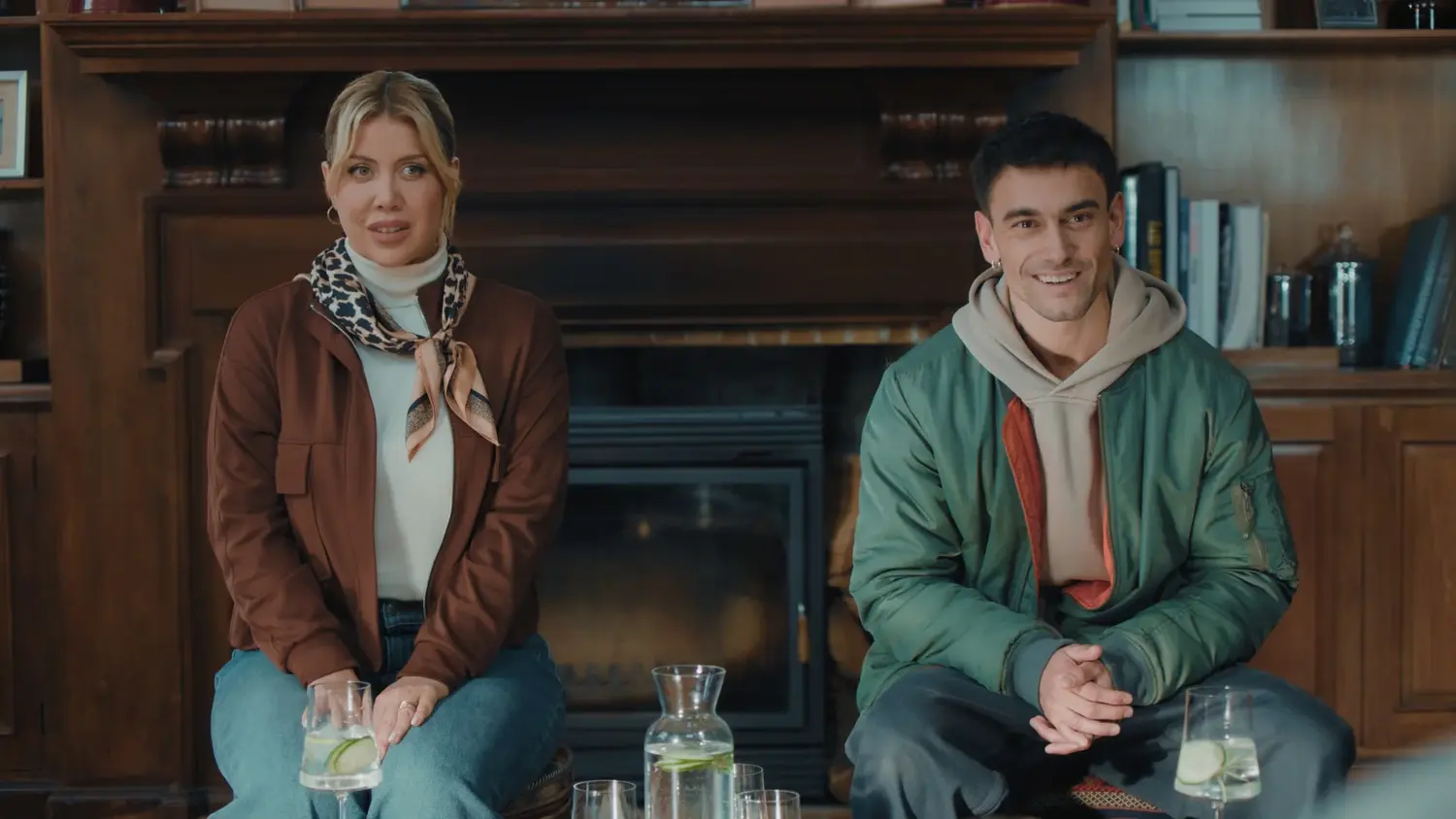 Wanda Nara y Agustín Bernasconi, en una escena de ¿Querés ser mi hijo?