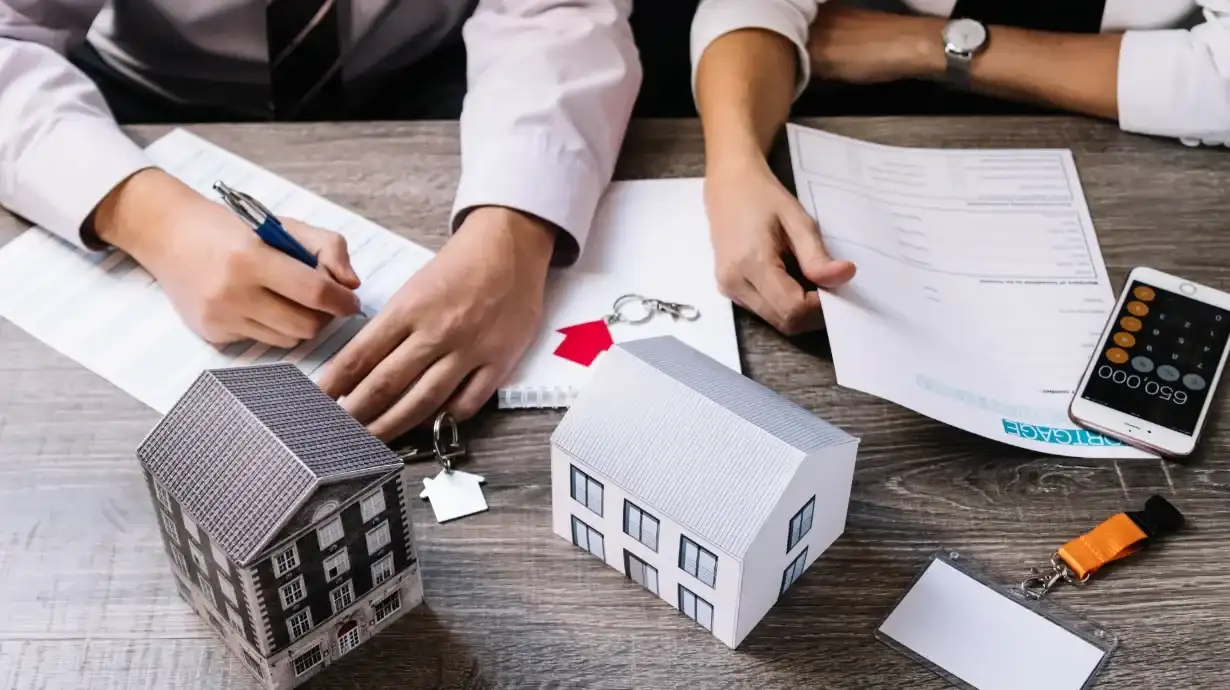 Los créditos hipotecarios cayeron 47% y los bancos exigen condiciones más duras