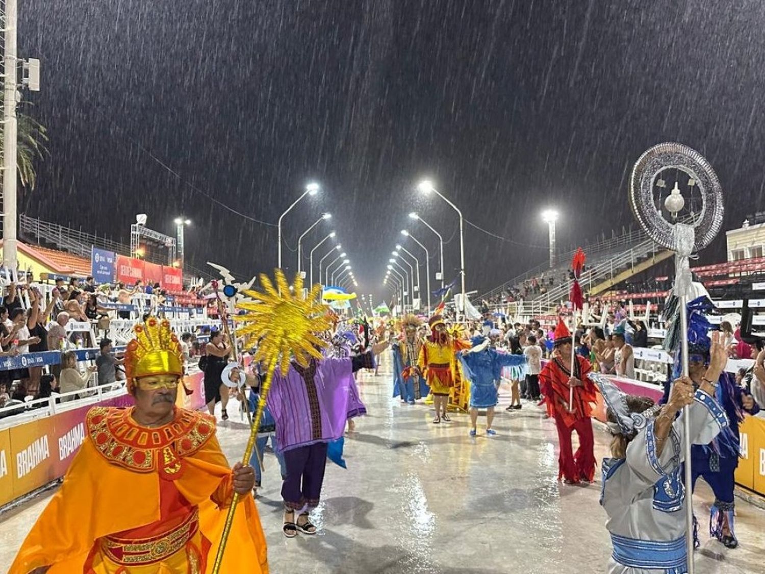 La lluvia obligó a suspender el Entierro del Carnaval previsto para esta noche