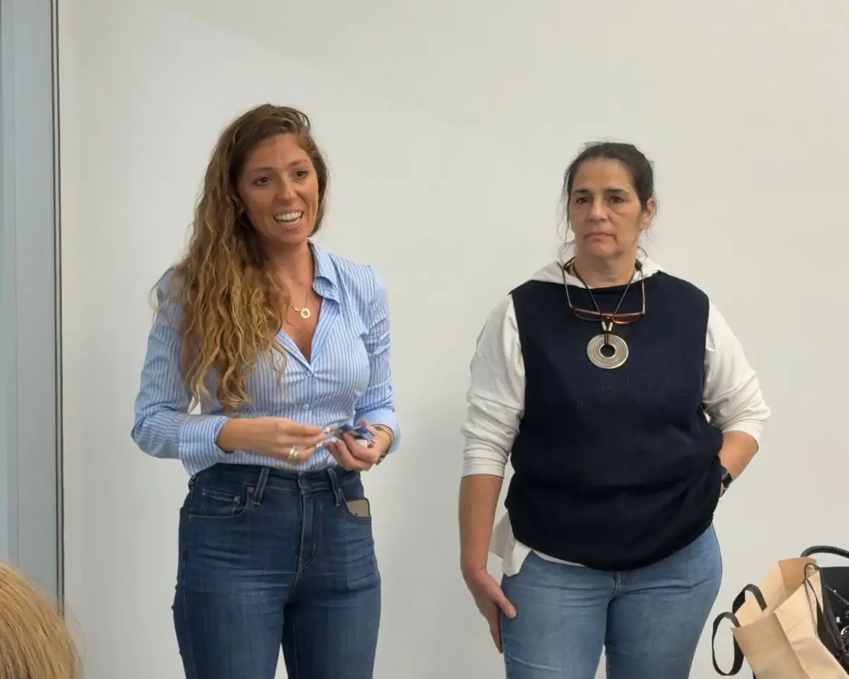 La iniciativa impulsada por Galnares (izquierda) tuvo muy buena cantidad de participantes.