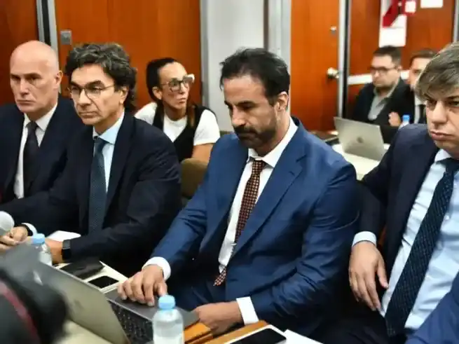 En una audiencia clave para espablecer las responsabilidades por la muerte de Diego Armando Maradona, este jueves declara el neurocirujano Leopoldo Luque.