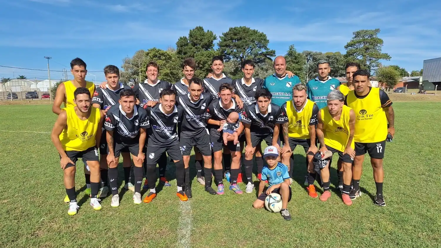 Juventud Unida empezó el torneo con una victoria.