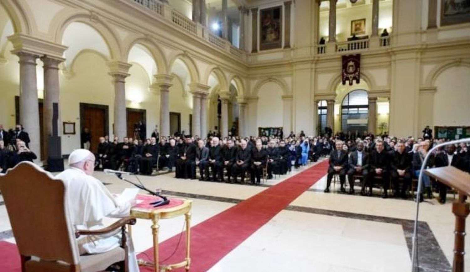 El Papa, en la Gregoriana: “La universidad debe ser el lugar del corazón”