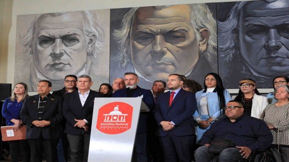 Se va depurando la lista de postulados al CNE: quedan 132 y hay rectores que aspiran repetir