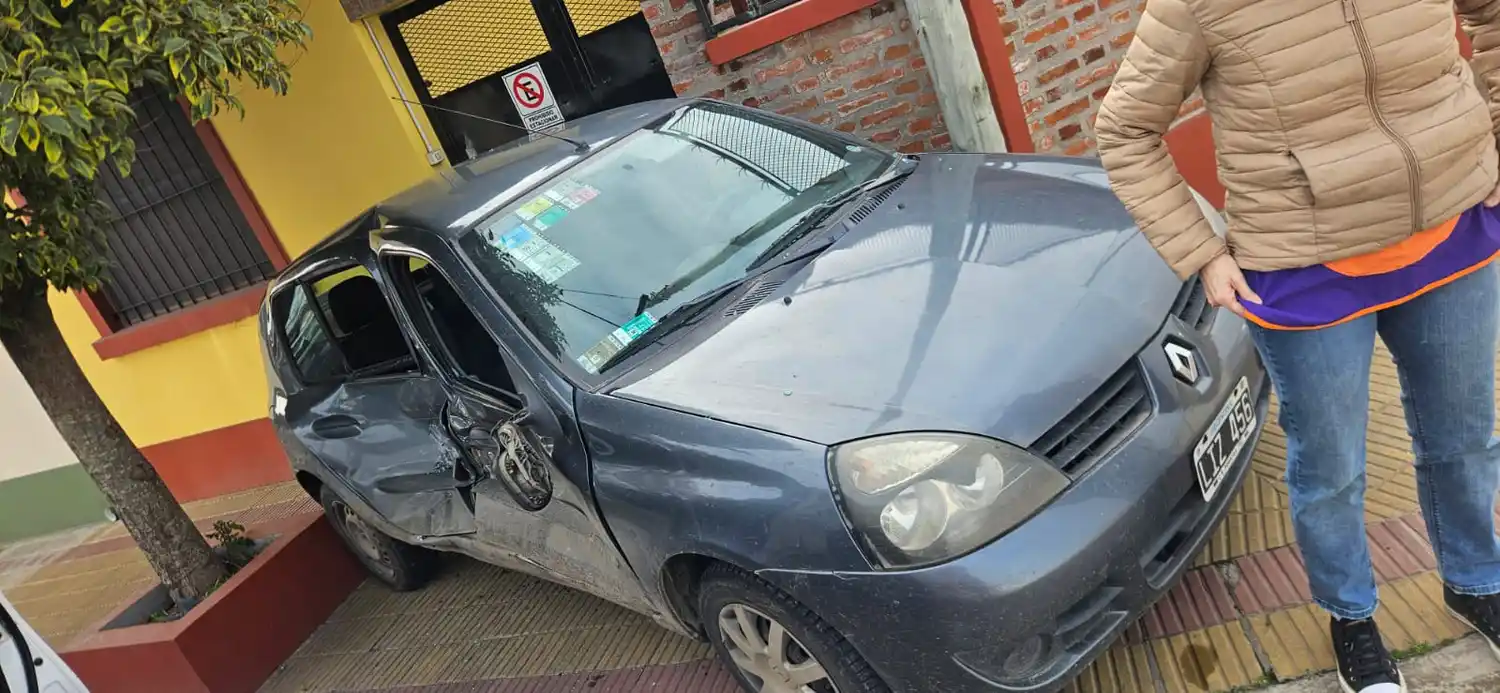 Accidente de tránsito en Piedrabuena y Rosalía de Castro