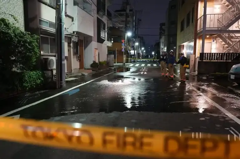Fuerte terremoto de 5,9 sacudió Tokio.