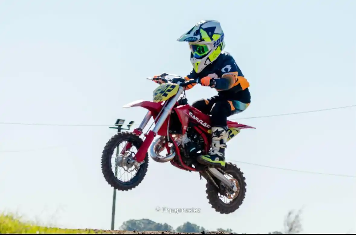 Valentino Bogue se destacó en el Campeonato MX5_33 en Bragado