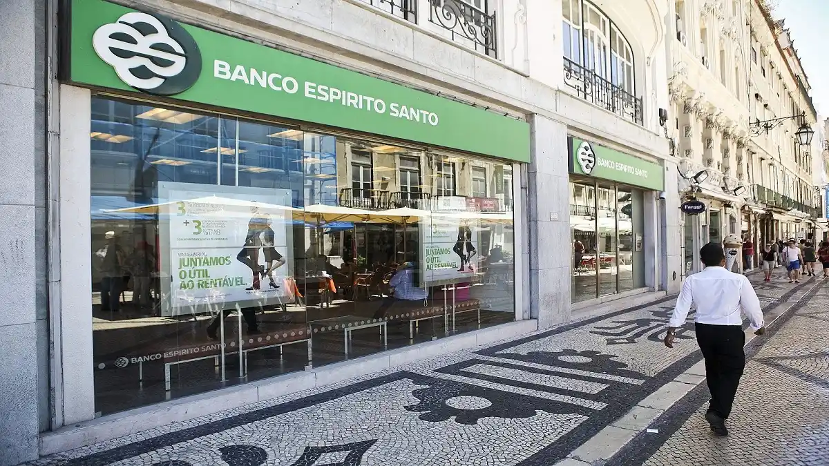 Venezolanos afectados por crisis en el Banco Espírito Santo exigen sus ahorros (+Detalles)