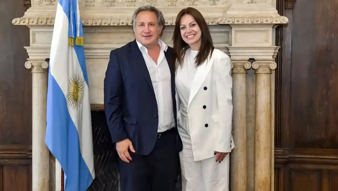 Sandra Pettovello junto a Pablo de la Torre