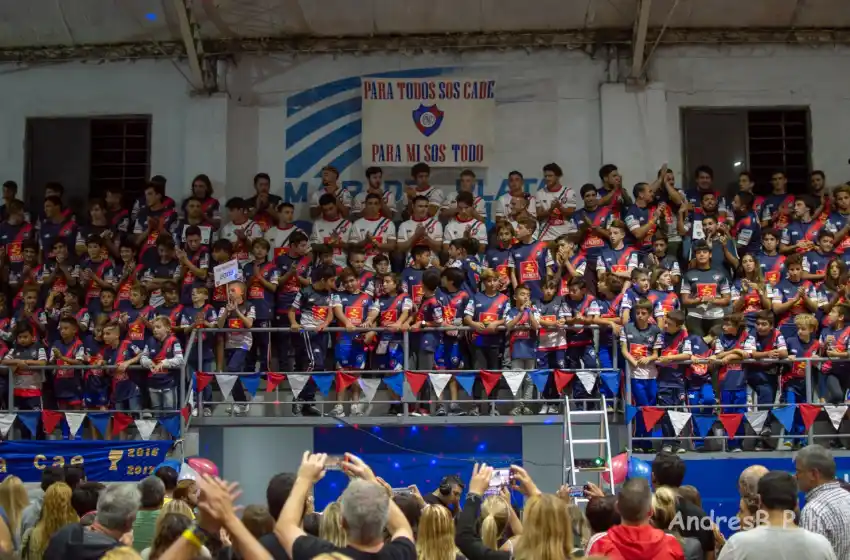 Cadetes celebró sus 80 años con nueva camiseta