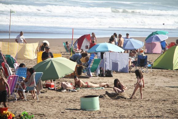 Un miércoles agradable en Claromecó (Fotos)