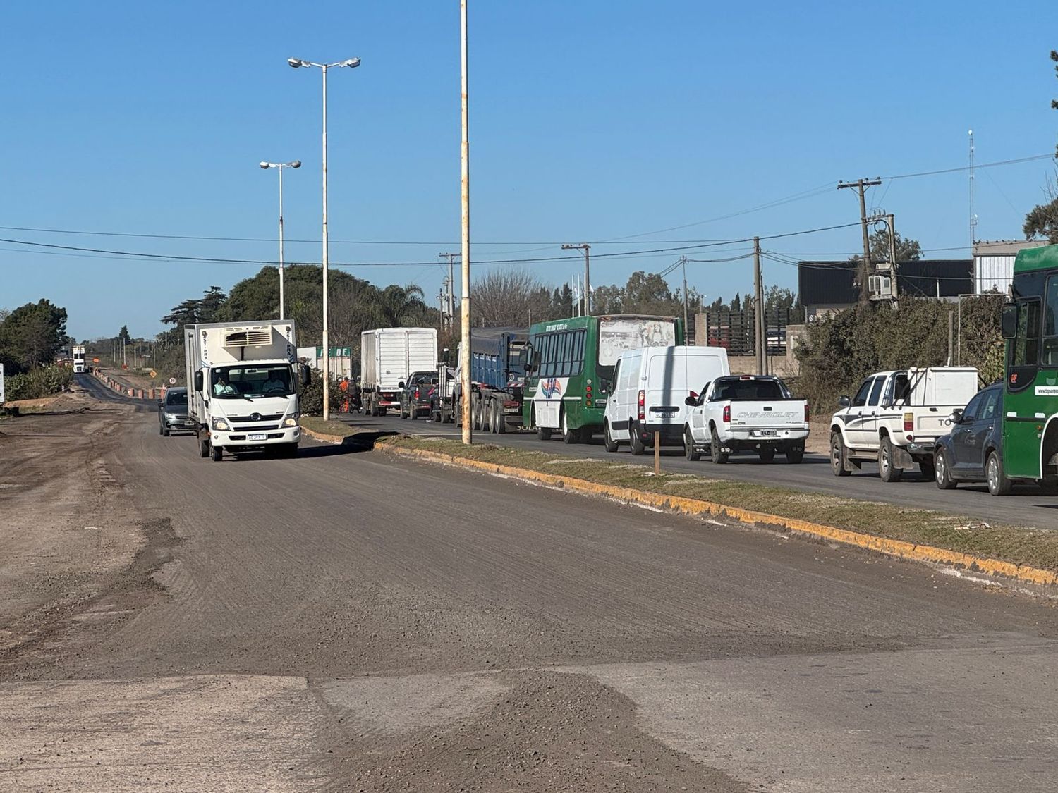 Repavimentación de ruta 1001: tránsito asistido a la altura de Crucero General Belgrano