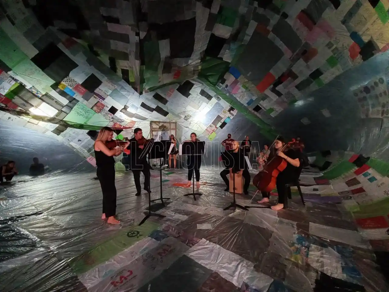 En Chascomús: Por primera vez en un Museo Aerosolar tocó una orquesta
