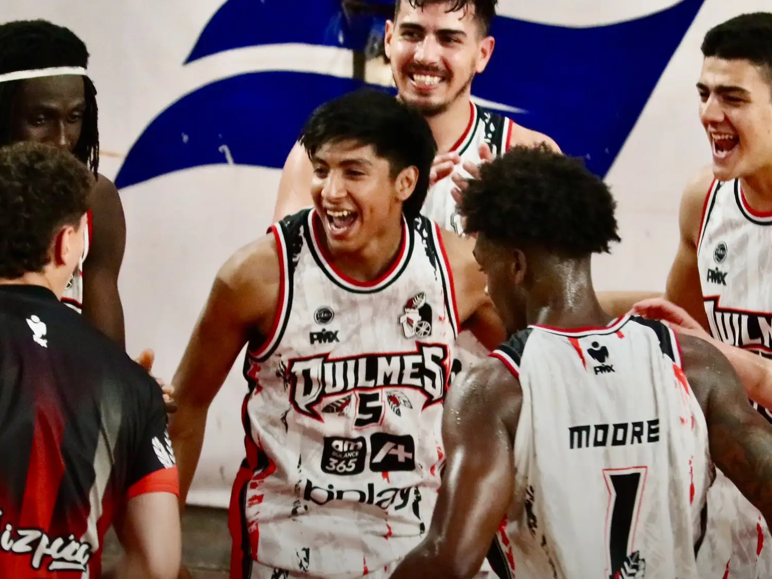 El Tricolor volvió a ganar, sumó su primer triunfo fuera de Mar del Plata y continúa la gira en Entre Ríos.