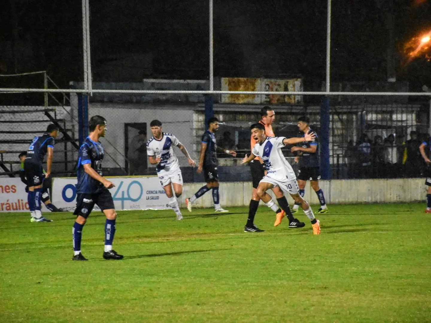 Primer triunfo del Lobo en el Federal A .Foto:@clubbenhur