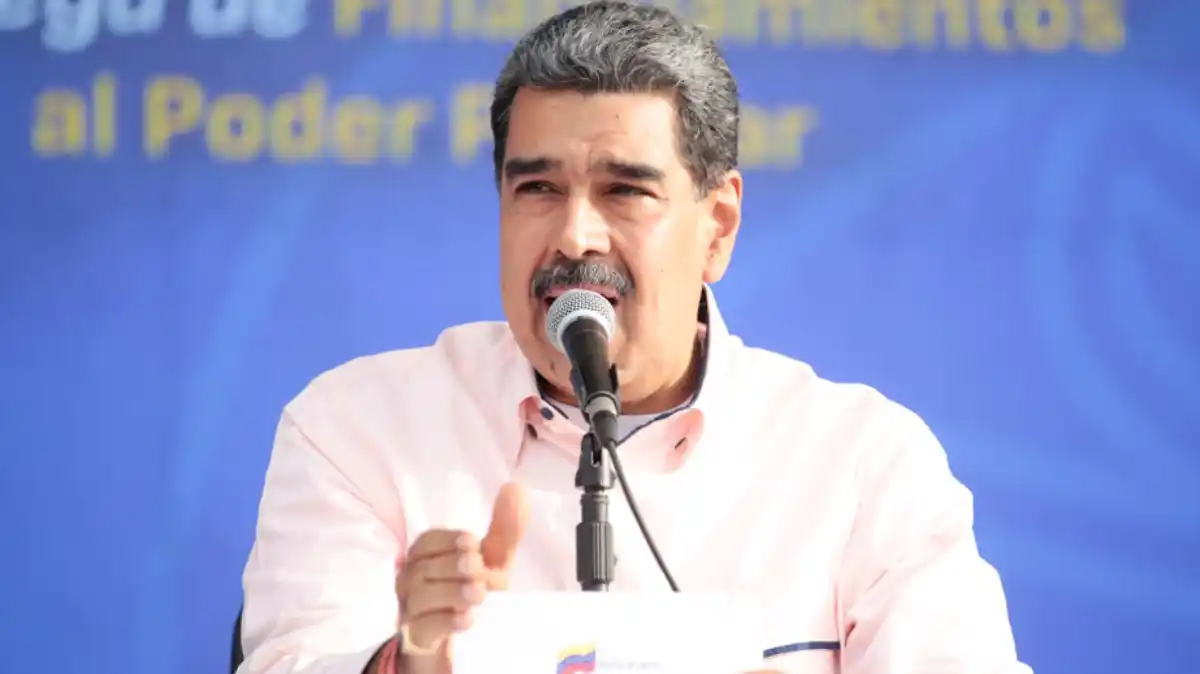 Maduro se compromete con abuelos: EXIGE A LA EMPRESA PRIVADA que le dé la mano y algo más para hacerlo