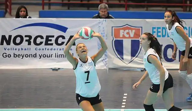 Las Sub-23 empezaron con un 3-0