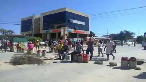 ¿ESO TAMBIÉN? Por falta de mantenimiento e inversión el régimen tendrá que importar GAS DOMÉSTICO