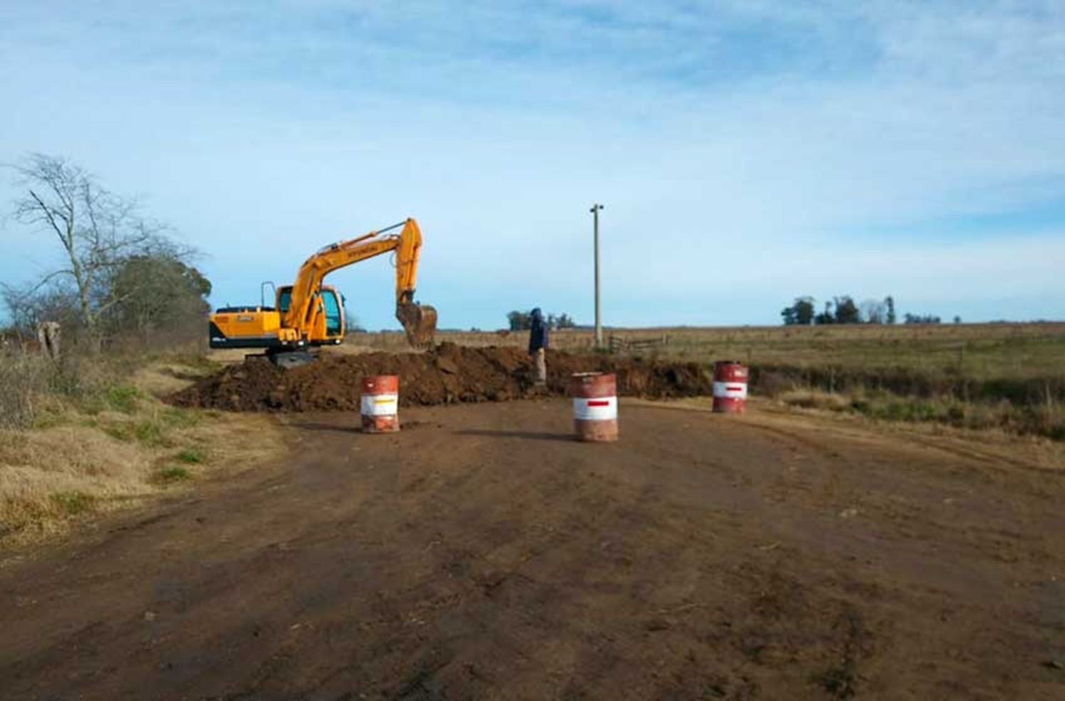 Tandil reforzó los cortes en caminos rurales que conectan con Ayacucho