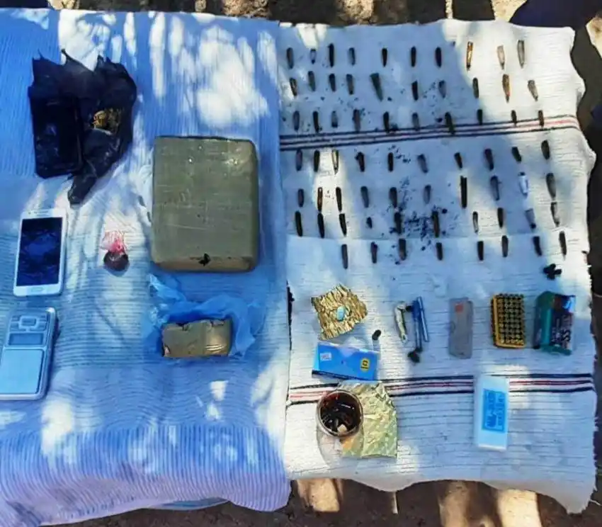 La Policía secuestró varios gramos de estupefacientes y detuvo a tres jóvenes