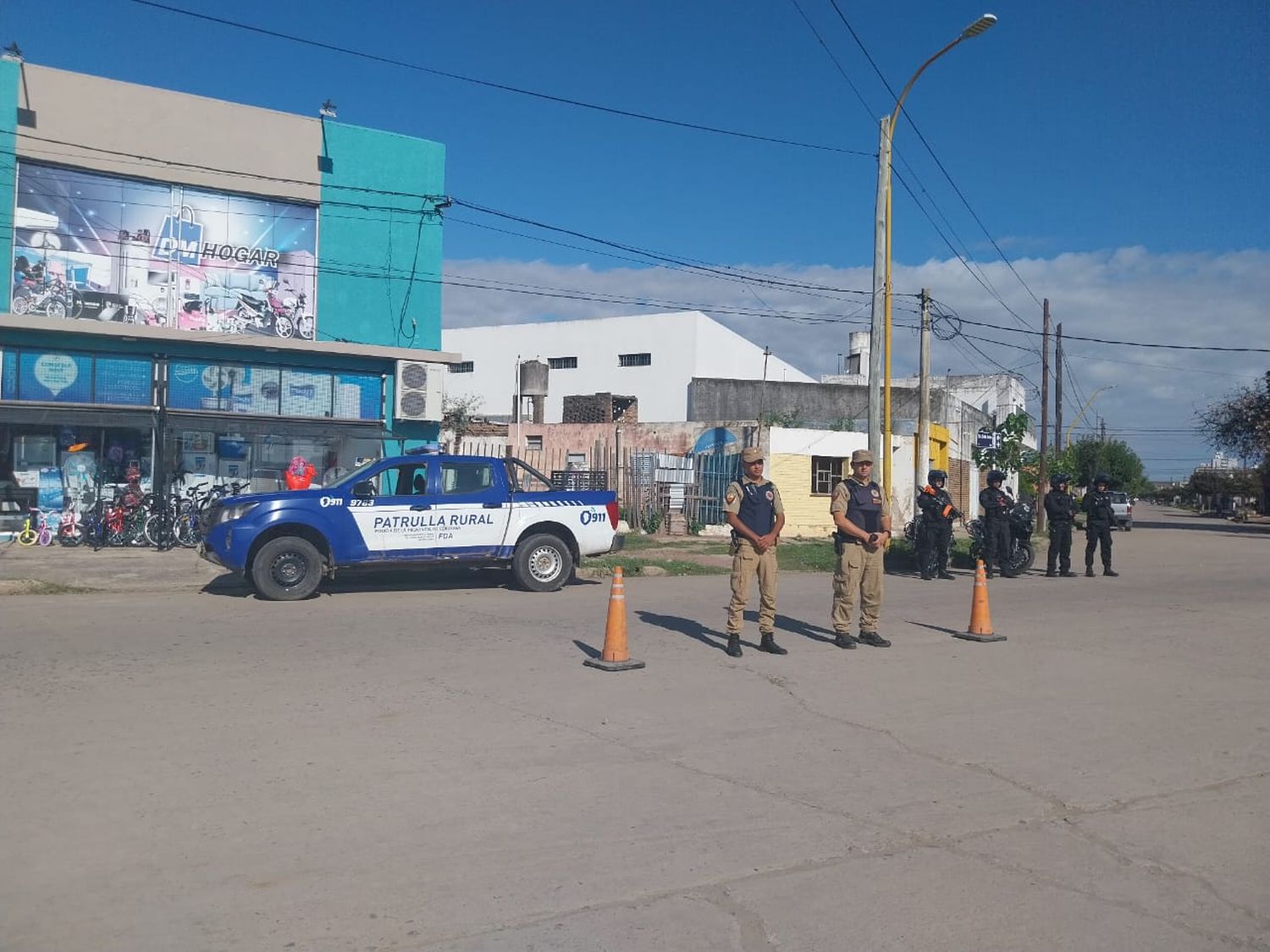 Operativo policial realizado en el camino interprovincial.