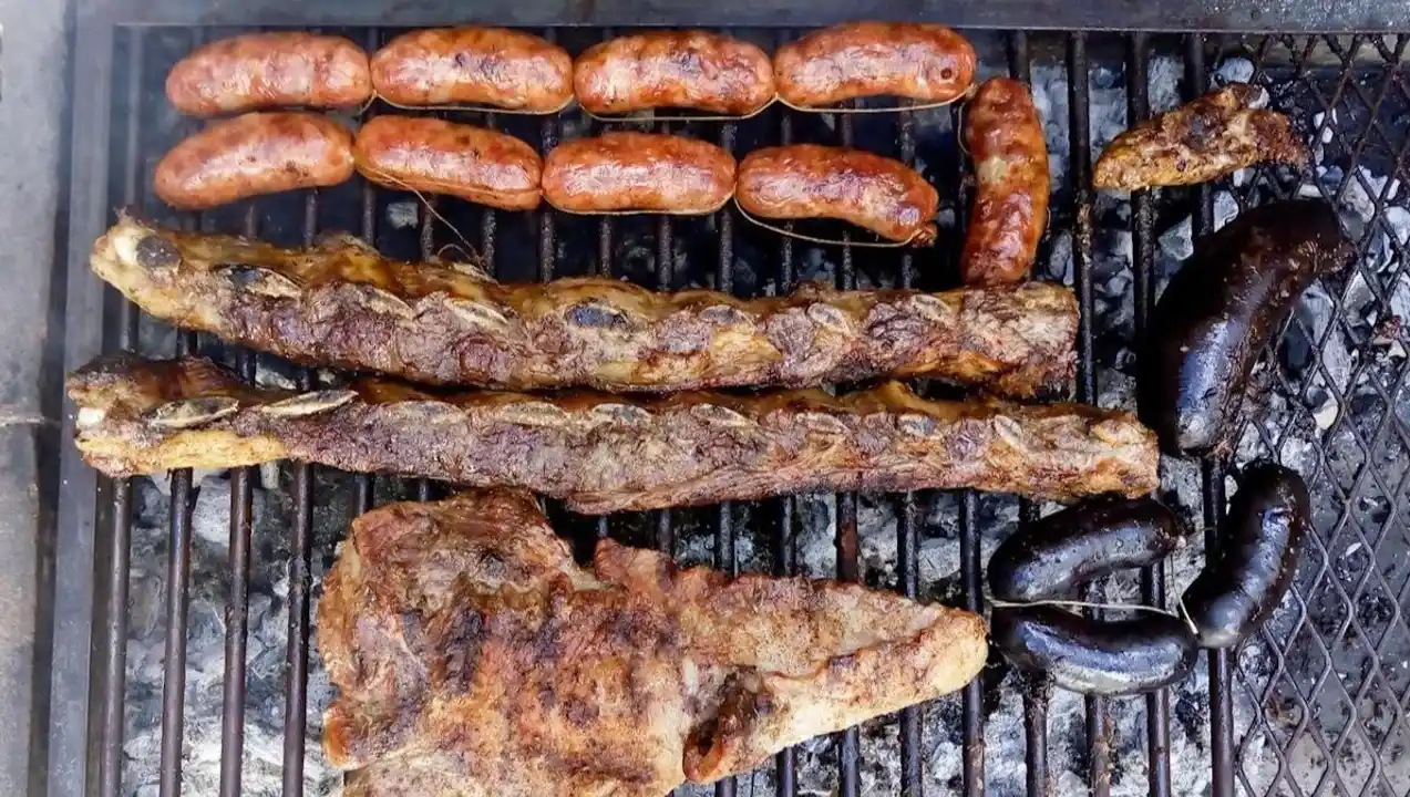 El asado argentino, cada vez más difícil de consumir.