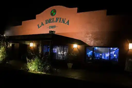 Claususaron un casamiento en el medio de la cena