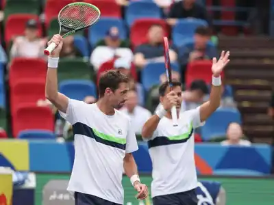 “Machi” González y Molteni dieron el salto a la otra ronda