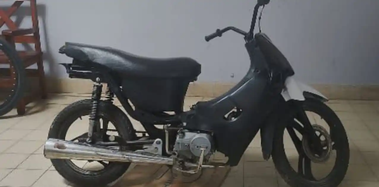La motocicleta fue secuestrada en Rauch y trasladada al depósito judicial.