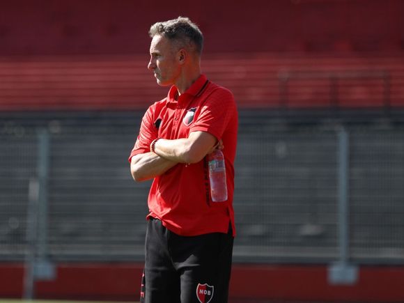 Newell's oficializó a Bernardi como entrenador interino