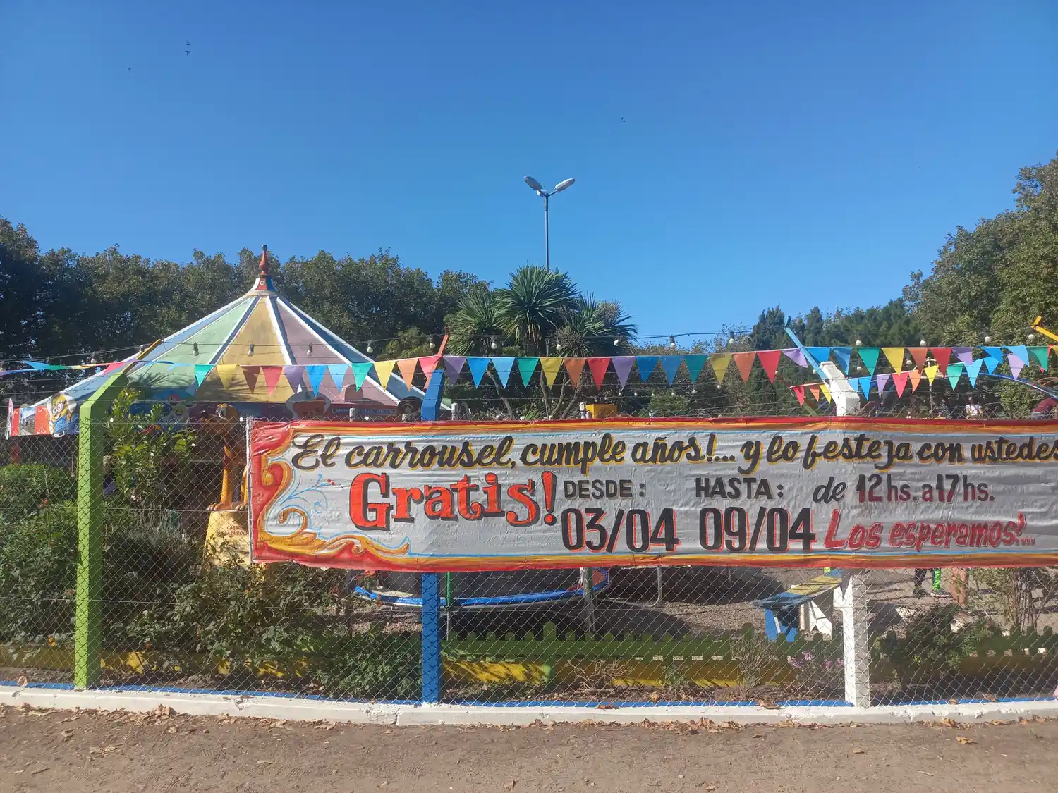 Según el dueño, la calesita “va a existir de por vida” y se transmite “de generación en generación”