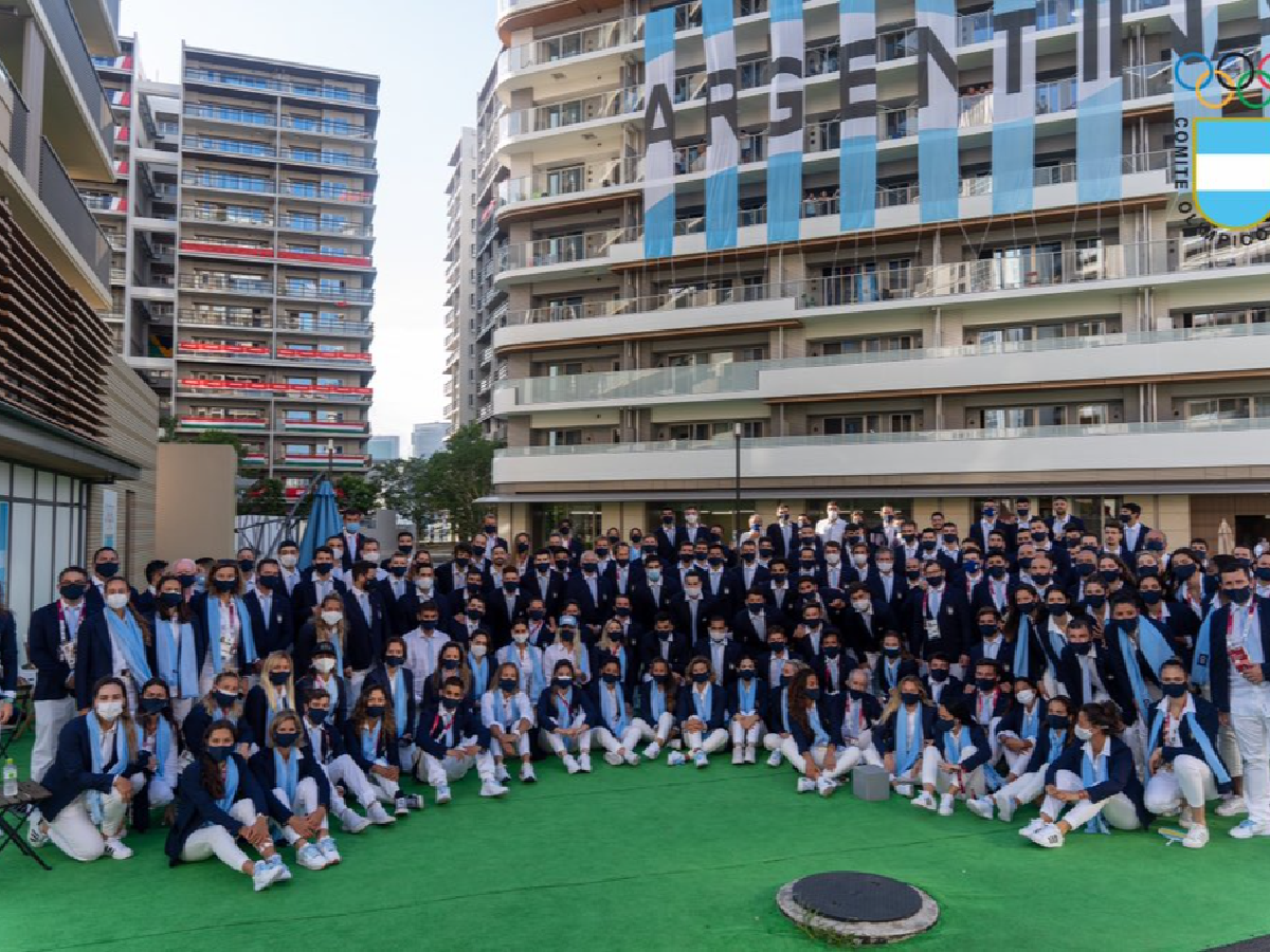 Sin público y con dos abanderados por delegación: empezó la ceremonia de apertura de Tokio 2020