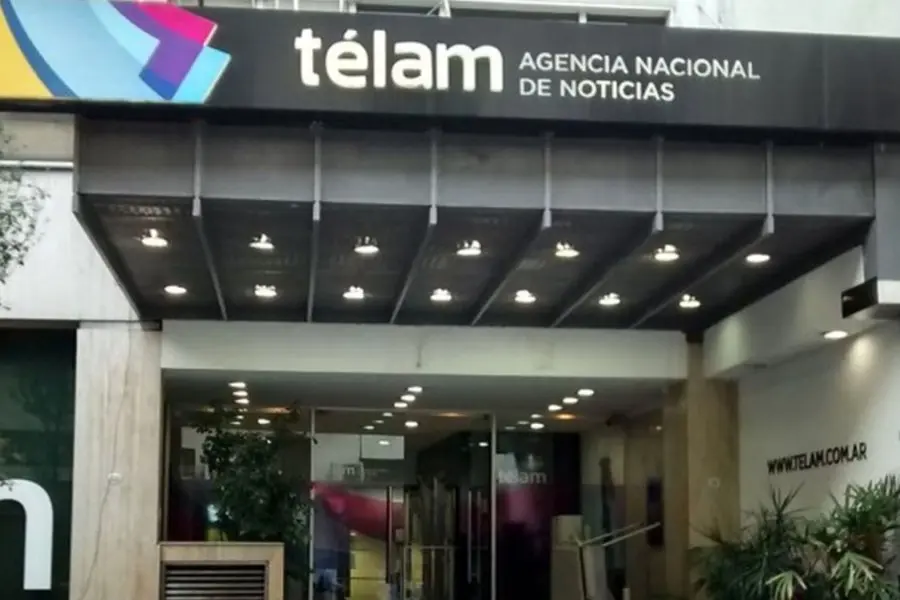 El Gobierno intervino por un año los medios públicos y el portal Educ.Ar