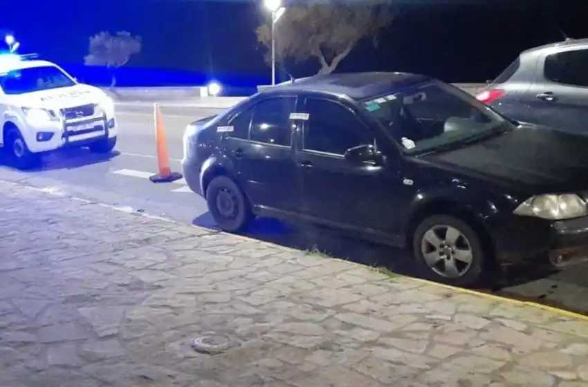 Lo atraparon con licencia trucha y atacó a empleado municipal