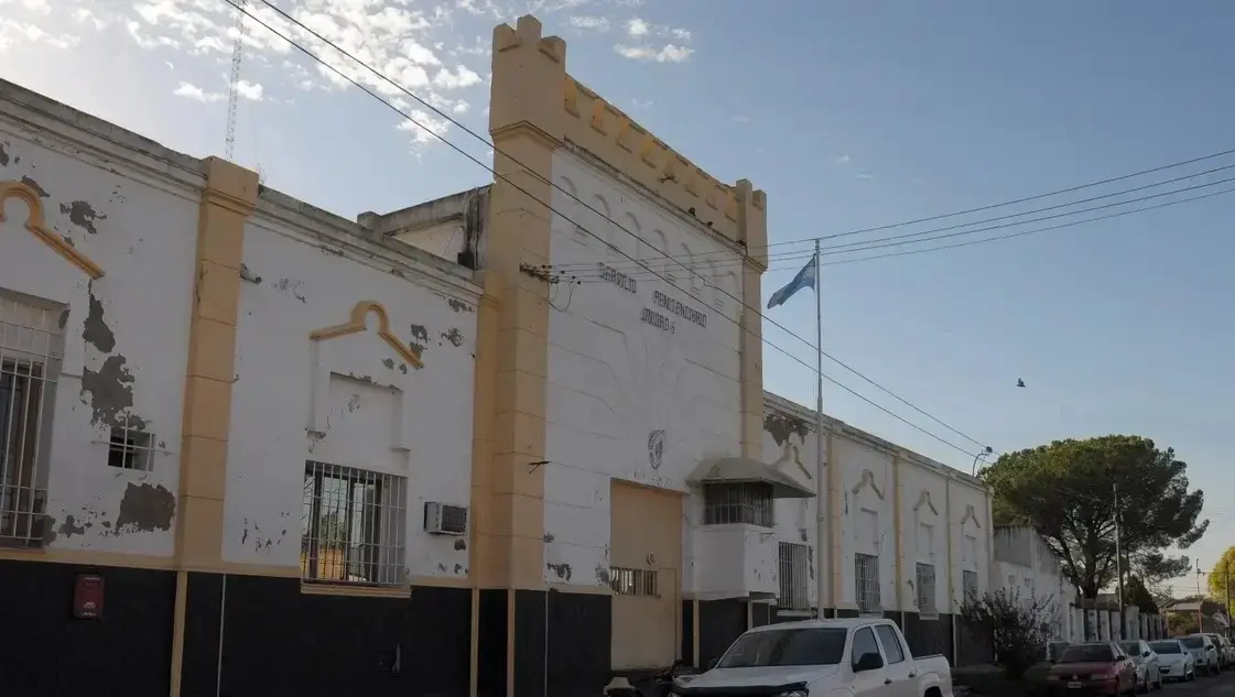 El prófugo fue identificado como Juan Cruz Domenichetti.