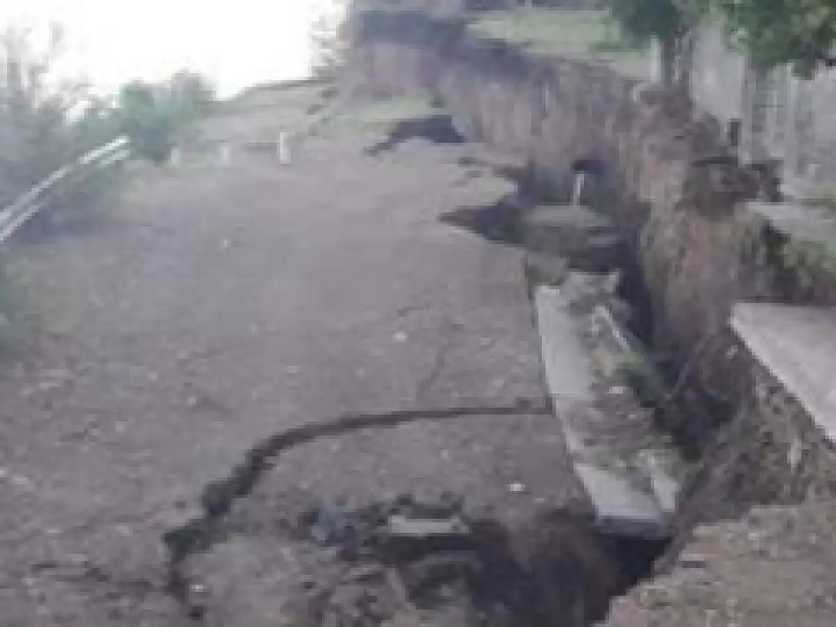 La grieta sigue creciendo en Diamante